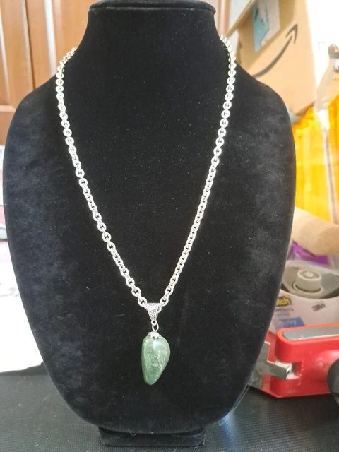 996 New 24" Polished Stone Nephrite Jade Necklace