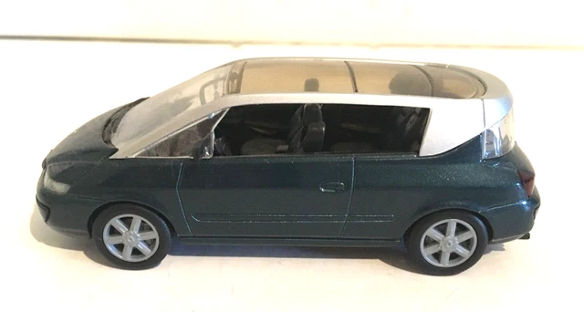 V2.0] Les Petites Renault - Renault Avantime 2001