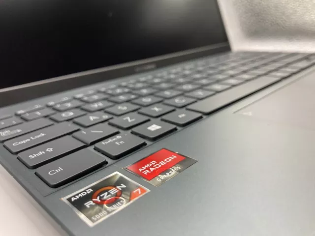 Asus ZenBook Laptop AMD Ryzen 7 5800U 16GB 256GB SSD 14" FHD IPS Windows 11 WiFi Asus ZenBook Laptop AMD Ryzen 7 5800U 16GB 256GB SSD 14" FHD IPS Windows 11 WiFi
