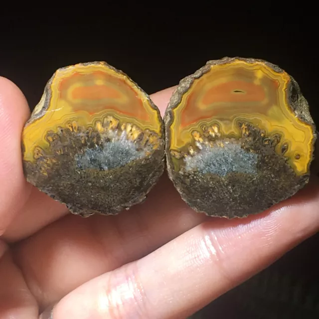 A pair of Chinese natural Alashan agate crystal mine specimens hand polished