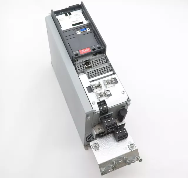 Frequency Converter Danfoss FC-302PK37 Frequency Converter Drive 0.37kW 0.5PS 1.3A