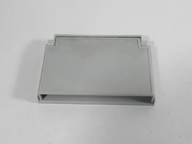 Leviton 4996-GY Weatherproof Receptacle Wall Plate USED