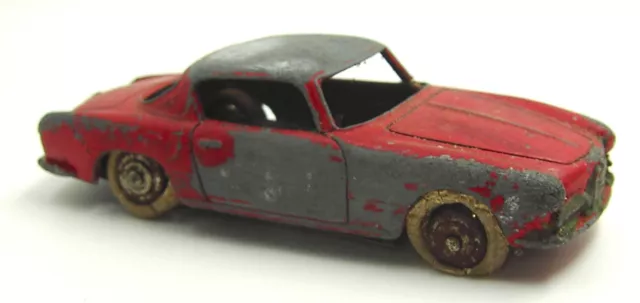 Coupé Alfa Roméo - DINKY TOYS