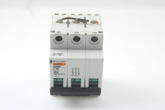 Disjoncteur Merlin Gérin C60N 4P. 10A 400V Courbe C Réf 24227