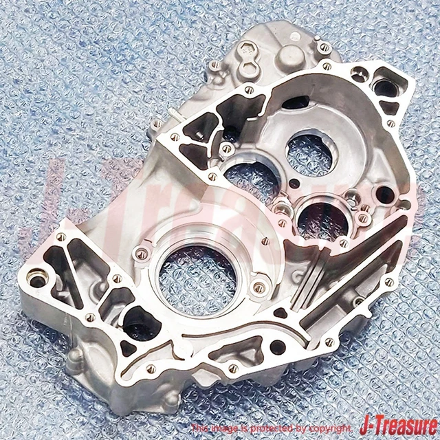 Honda Motorcycle 2005 OEM Parts Diagram for Right Crankcase Cover Honda Motorcycle 2005 OEM Parts Diagram for Right Crankcase Cover