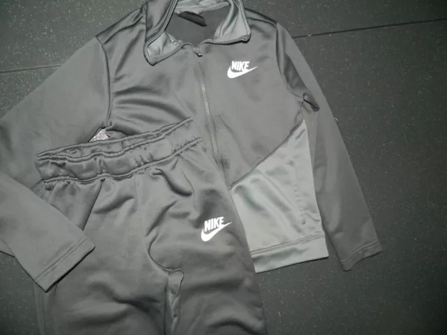 Boys' Genuine Nike Air Max  Sportswear Full Tracksuit Age 10/11 Years Slim Fit