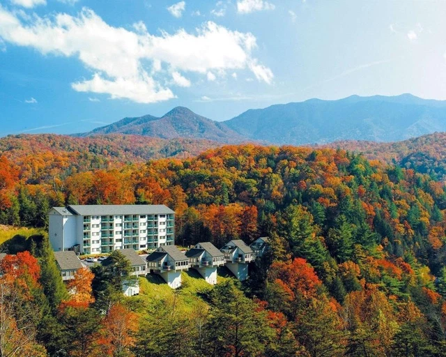 Tenn Leaf Season! 5-night, 1BR suite, low as $69 a night at Gatlinburg!