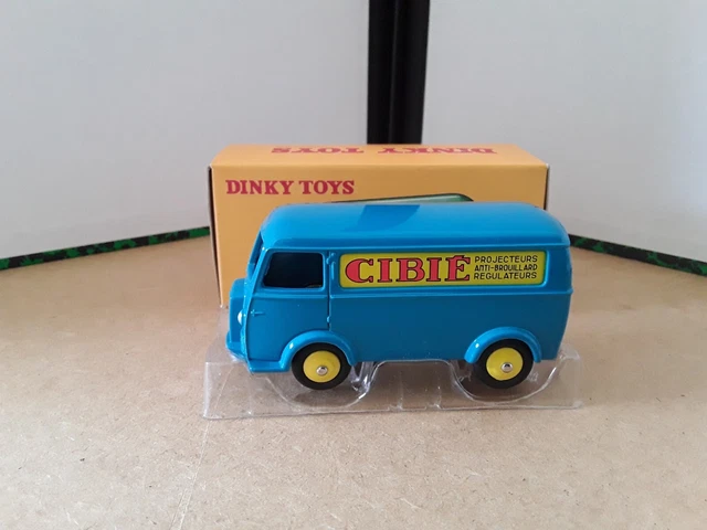 Dinky Toys Atlas Peugeot Fourgon tôlé Cibié