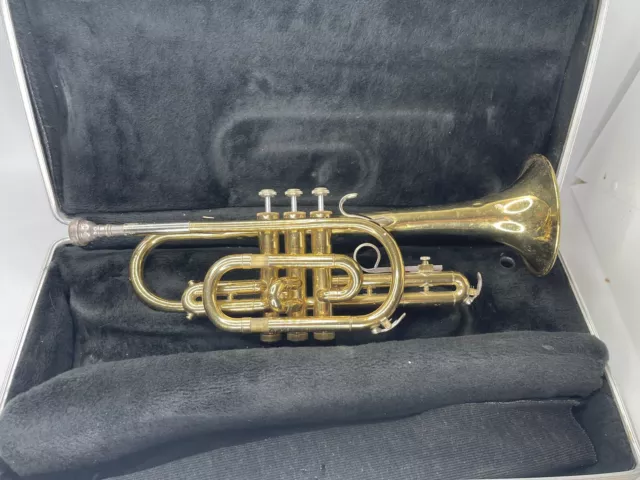 Vintage Bundy Cornet with Vincent Bach mouthpiece + Case Vintage Bundy Cornet with Vincent Bach mouthpiece + Case