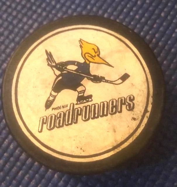 PHOENIX ROADRUNNERS WHA Game Official Puck CZECHOSLOVAKIA 70s Vintage Used RARE PHOENIX ROADRUNNERS WHA Game Official Puck CZECHOSLOVAKIA 70s Vintage Used RARE