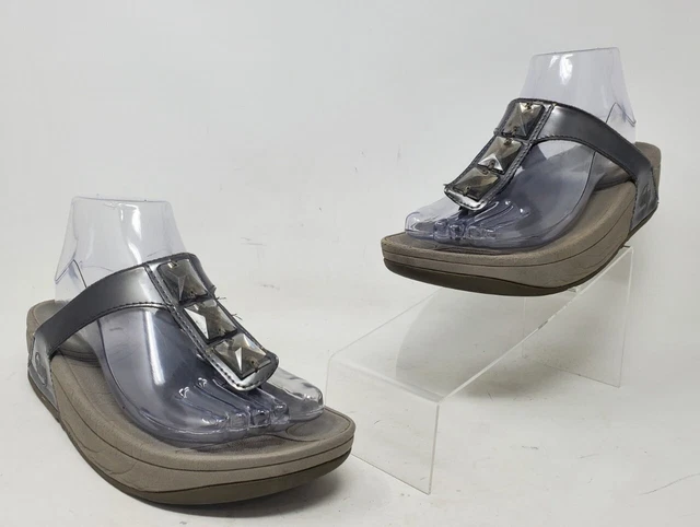 FitFlop Womens Sz 6 Flip Flop Gray Metallic Thong Sandals Jeweled Shoes