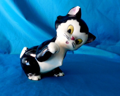figaro cat figurine