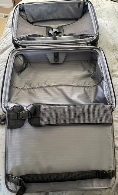 TUMI Alpha 2 Continental Expandable 4-Wheel Carry-On (Model #22061D2) Black 9