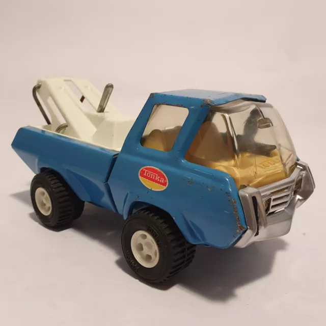 Vintage Tonka Toy Tow/Wrecker Truck. BLUE.  Pressed Steel 1970's