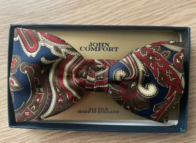 John Comfort cravatta fiocco di seta paisley in scatola