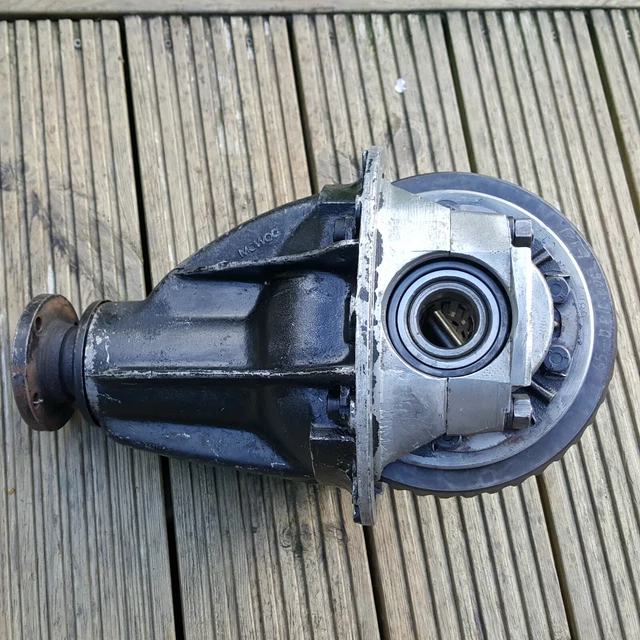 AUSTIN HEALEY 3000 Differential 3.9:1 11/43 Reconditioned 12 hole Diff ...