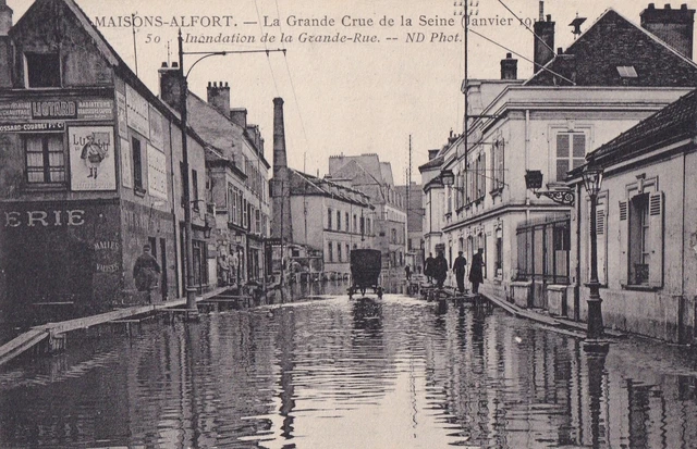 Antique postcard MAISONS-ALFORT grande crue Seine January 1919