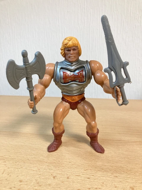 MOTU VINTAGE MADE IN FRANCE / HE-MAN SHIELD DELAVENNAT