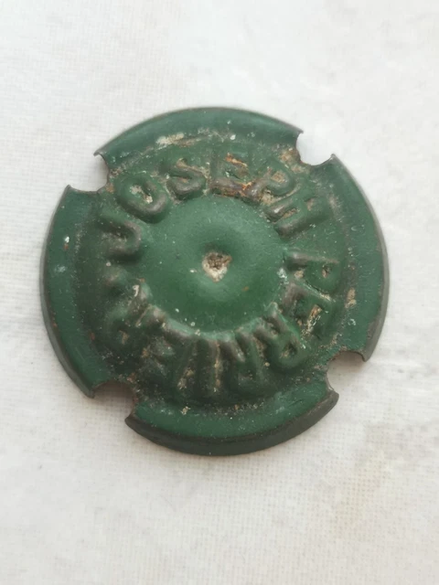 Capsule de Champagne Joseph Perrier N°23 (Coté 85 euros)