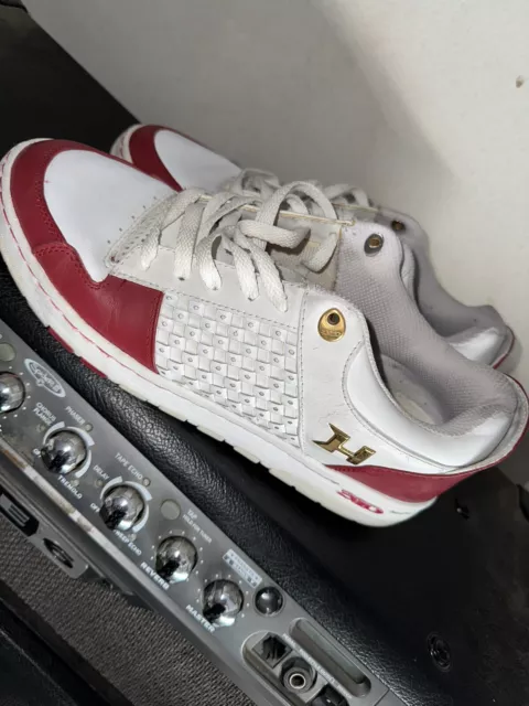 Hurricanes shoes 2025