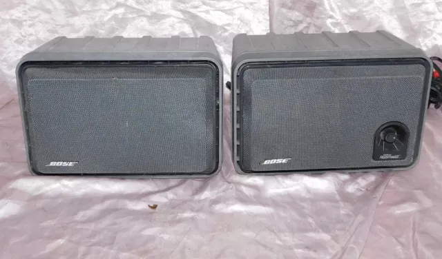 Bose video Roommate powered speakers set