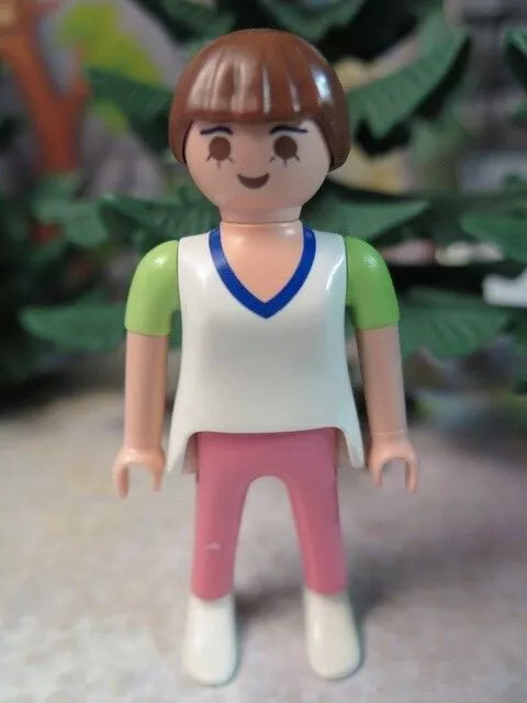 femme maman vie contemporaine chambre enfant bébé city life PLAYMOBIL 4286