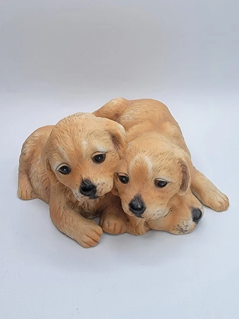 Vintage 1987 Homco Porcelain Figurine With 3 Yellow Golden Puppy Dogs