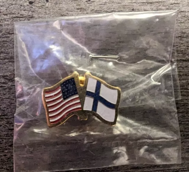 Finland & USA Crossed Flag Lapel Pin, Finnish & American Double Friendship