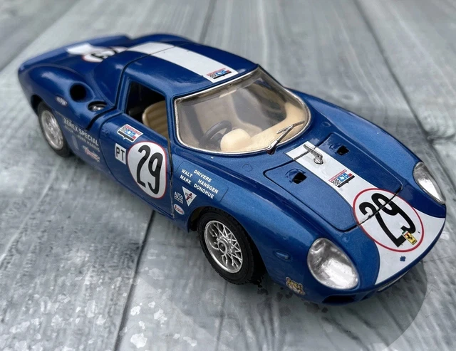 Ferrari 250 LM Sebring 1965 – Kit Métal Burago 1/24, Occasion