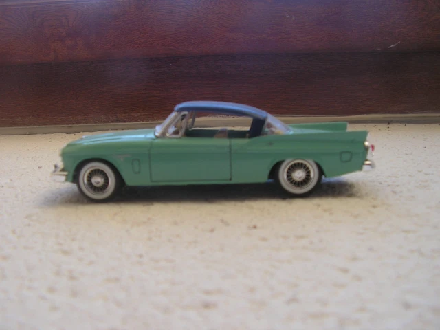 Modèle Réduit Studebaker Silver Hawk 1/43 Par Solido – Boîte Souple, Couleur Verte, Neuf