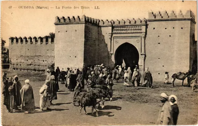 CPA AK OUDJDA La Porte des Tétes MAROC (720277)