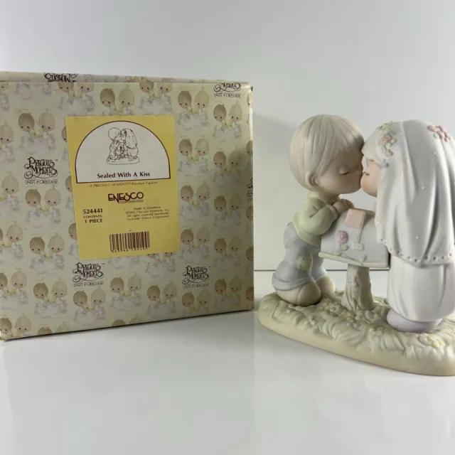 Precious Moments 1992 “Sealed with a Kiss” #524441 Figurine With A Box