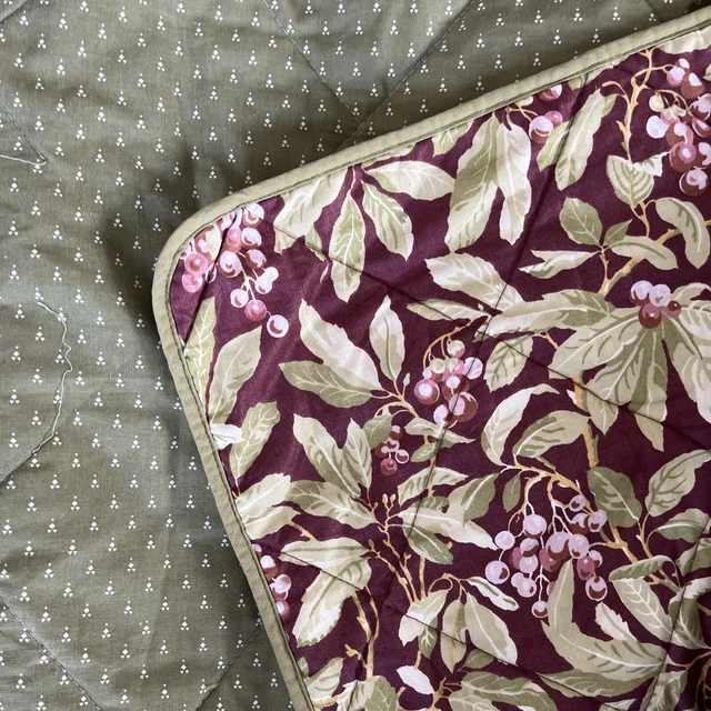 COLCHA ACOLCHADA ALGODÓN LAURA ASHLEY DE COLECCIÓN REVERSIBLE 270cm x 220cm