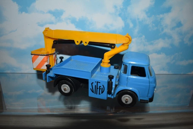 Norev 1/43 : coffret camion Renault Saviem - Collection
