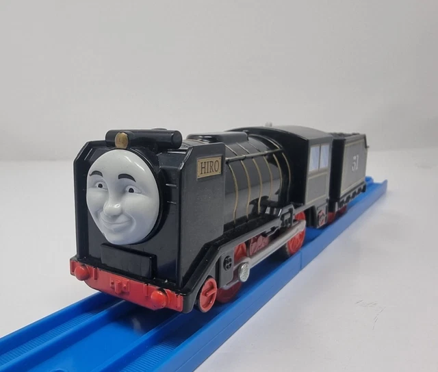 Hiro Tank Engine Rusted THOMAS THE TANK Engine Trackmaster train Hiro & Truck Motorised 2013 ...