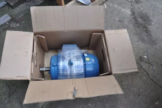 WEG 00718ET3E213T-W22, 7-1/2hp Motor,  380/230/460V, 50/60hz SEVERE DUTY  NEW