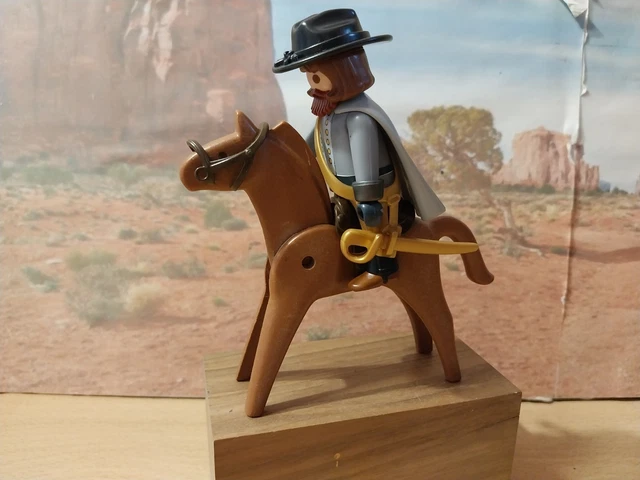 Figurine Playmobil Western - Officier De Cavalerie Sudiste Ou Nordiste - Occasion