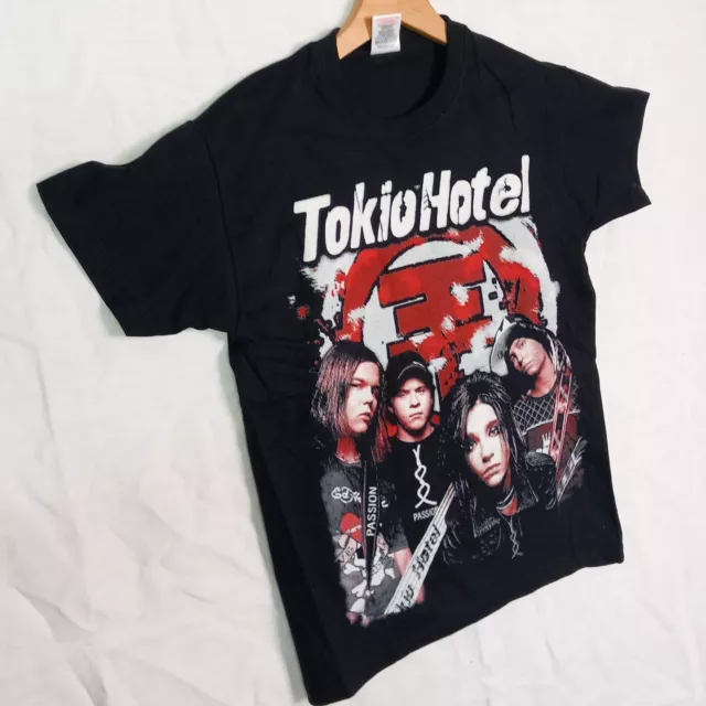 Rara TOKIO HOTEL 7-8 Yo Kids Bambino TEE T-SHIRT BIG PRINT 00'S LEGENDS BOY BAND