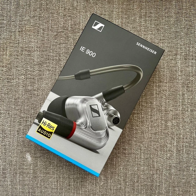 IE 900 Sennheiser Audiophile in-Ear Monitors - TrueResponse Transducers with X3R IE 900 Sennheiser Audiophile in-Ear Monitors - TrueResponse Transducers with X3R