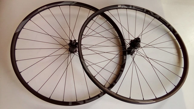 NEWMEN Evolution SL X.A.25 FADE Boost Disc 6-Loch 27,5" Laufradsatz