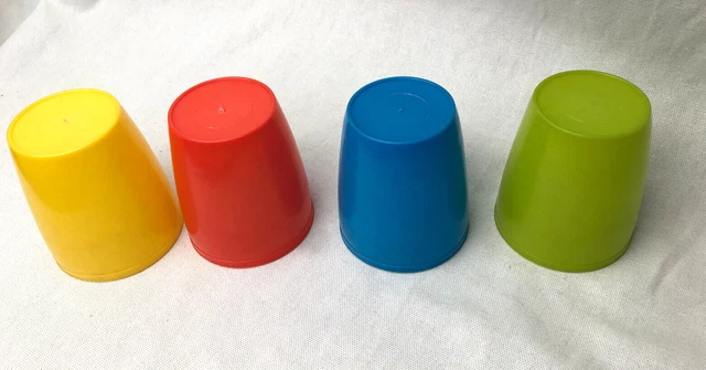 Lot De 4 Gobelets En Plastique Vintage Elf - Made In France - Occasion