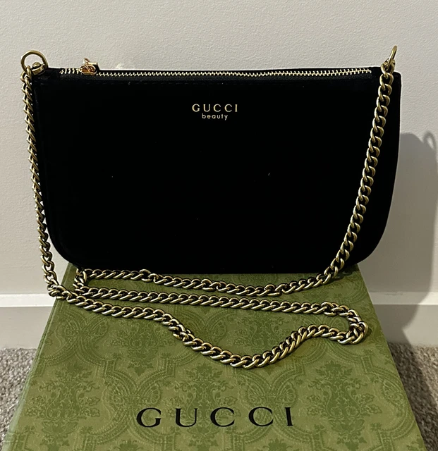Gucci makeup sales bag velvet