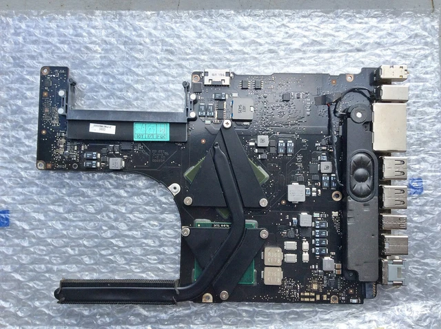 HS, POUR PIÈCES - Carte Mère 100% Originale Macbook Pro A1502 2015 - 820 -4924-A EUR 50,00 - FR