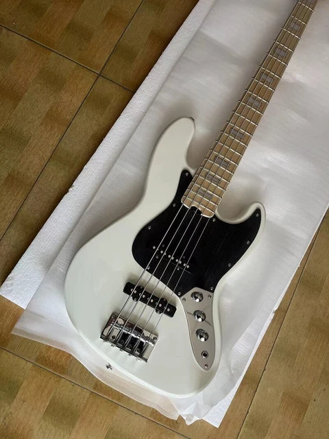 5 String Jazz Bass Guitar White Gloss Paint Maple Fretboard Black Pickguard
