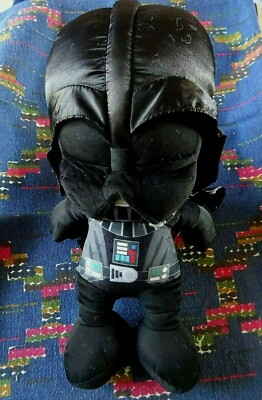 Doudou doudou peluche Dark Vador noir STAR WARS 31cm 
