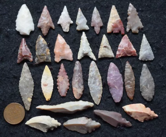 27 common, mixed Sahara Neolithic projectile points/tools
