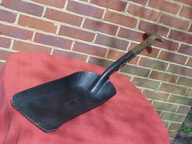 Vintage 1959 British Railways B.r (W) Steam Locomotive Stokers Coal Shovel