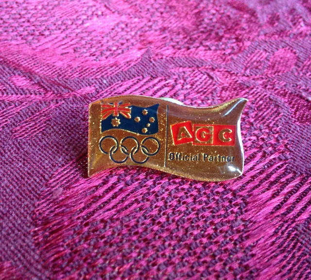 OLYMPIC GAMES COLLECTABLE Sydney 2000 Australia AGC Olympic Rings Badge