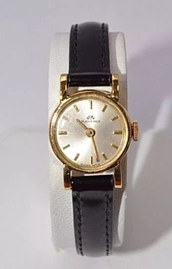 W471- Bucherer 18K Gold Ladies Wrist Watch Mechanical Movement