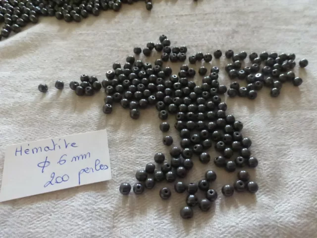 super affaire !!! lot  de 200 perles rondes 6 mm EN HEMATITE ancienne aimanté